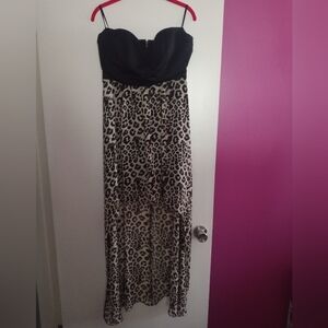 Adorable juniors party dress brand new